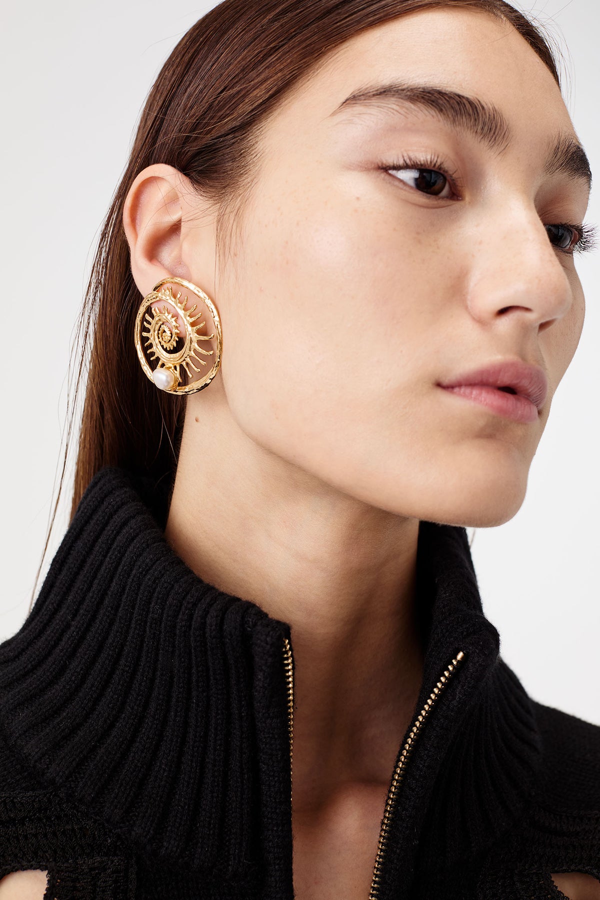 Shell earrings