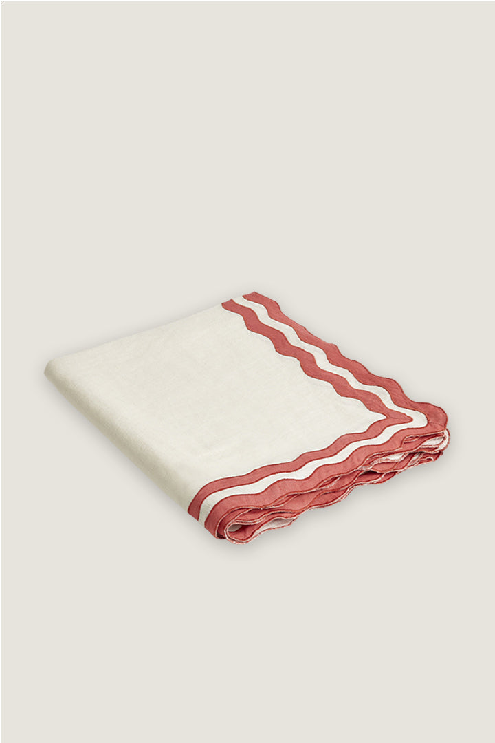 Nappe en lin bords rouges festonnés
