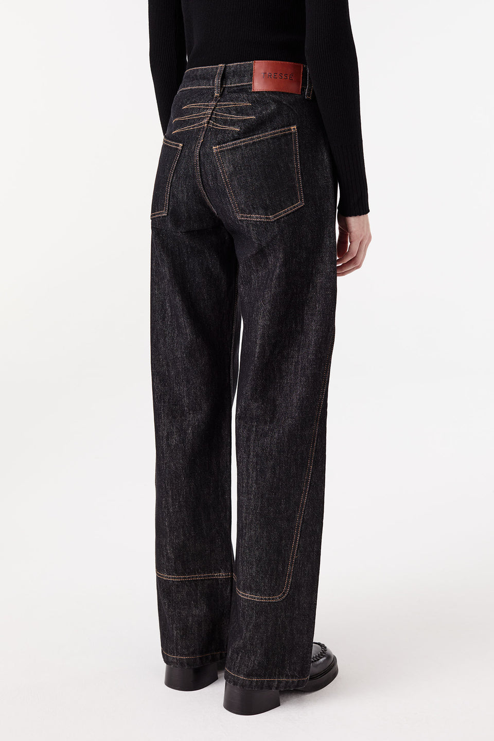 Denim anthracite à surpiqures contrastées