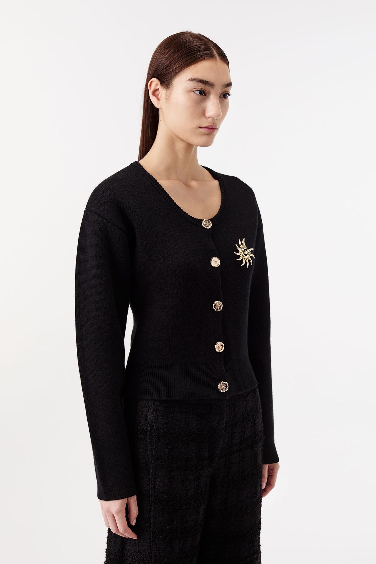 Round-neck cardigan