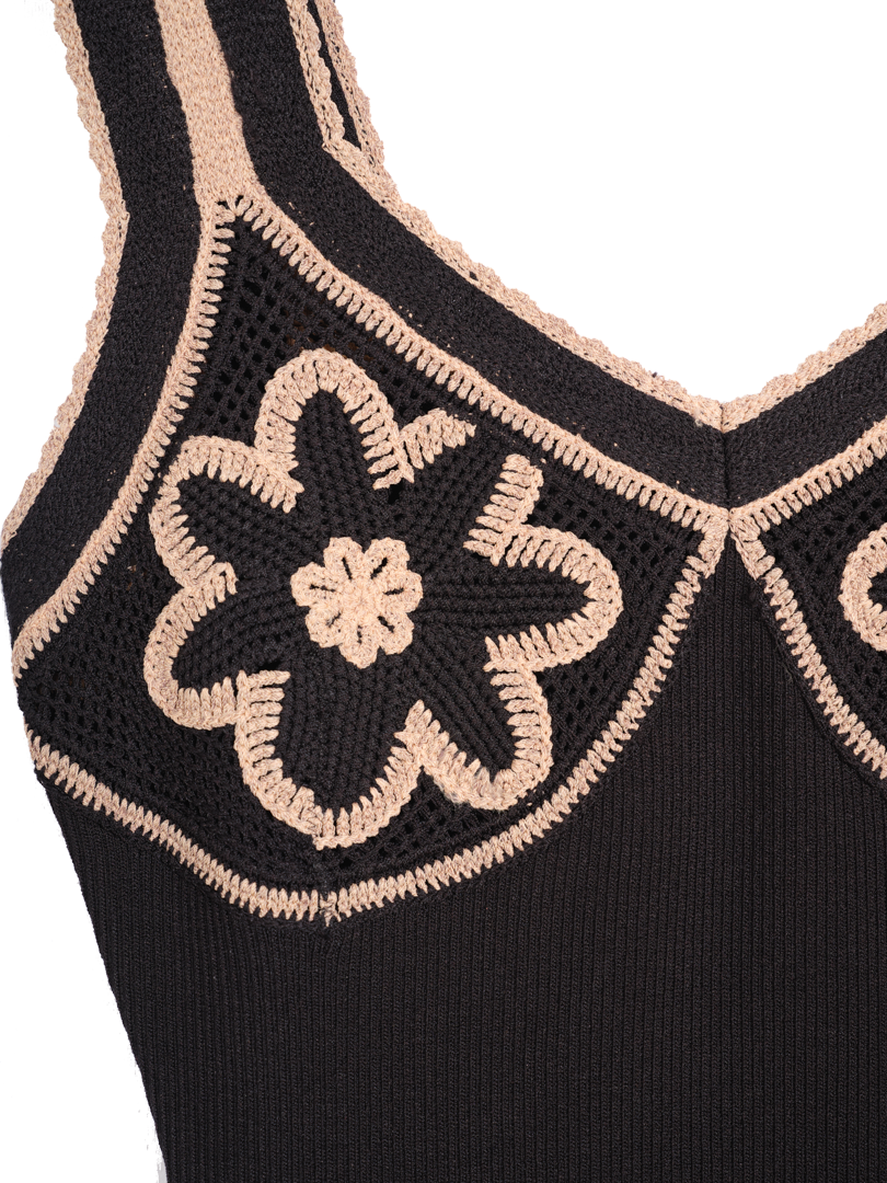 Abito all'uncinetto e in maglia