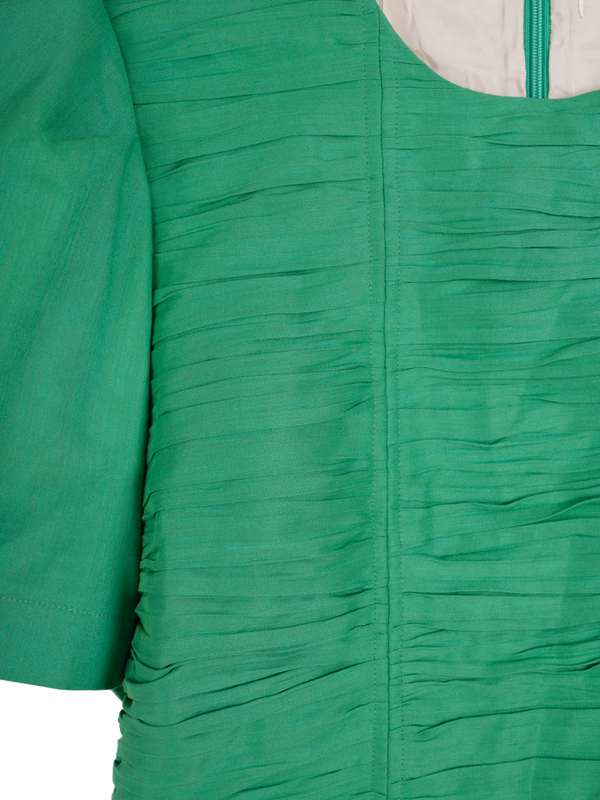 Short dress with ruffles