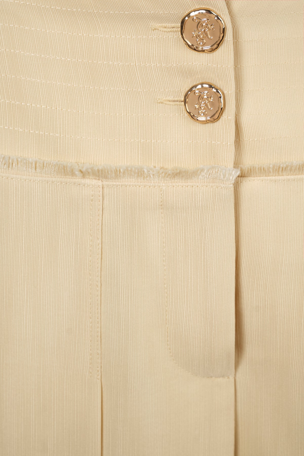 Short pleated skirt