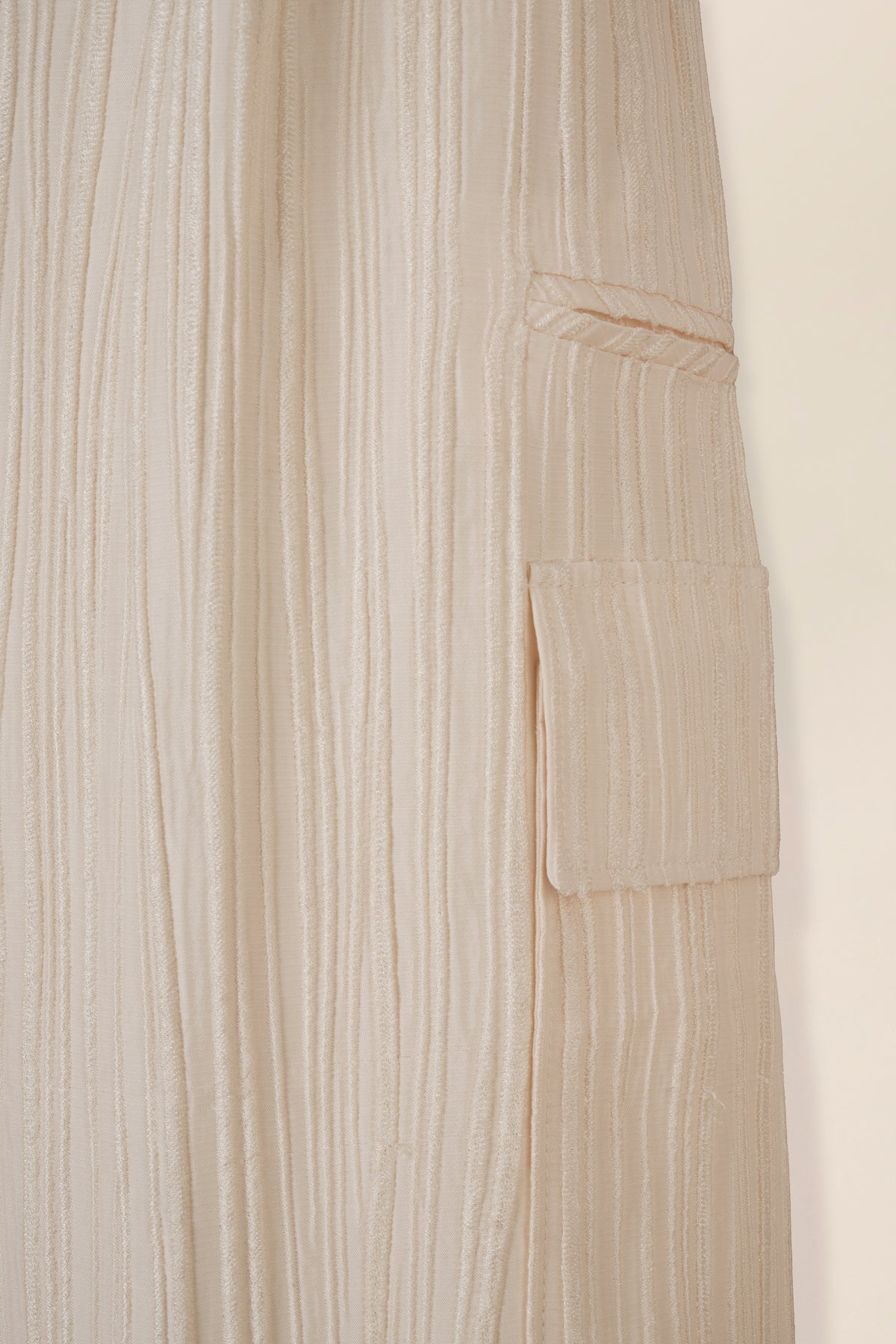 Textured fluid pants