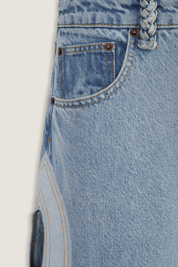 Denim clair avec ouverture tresse