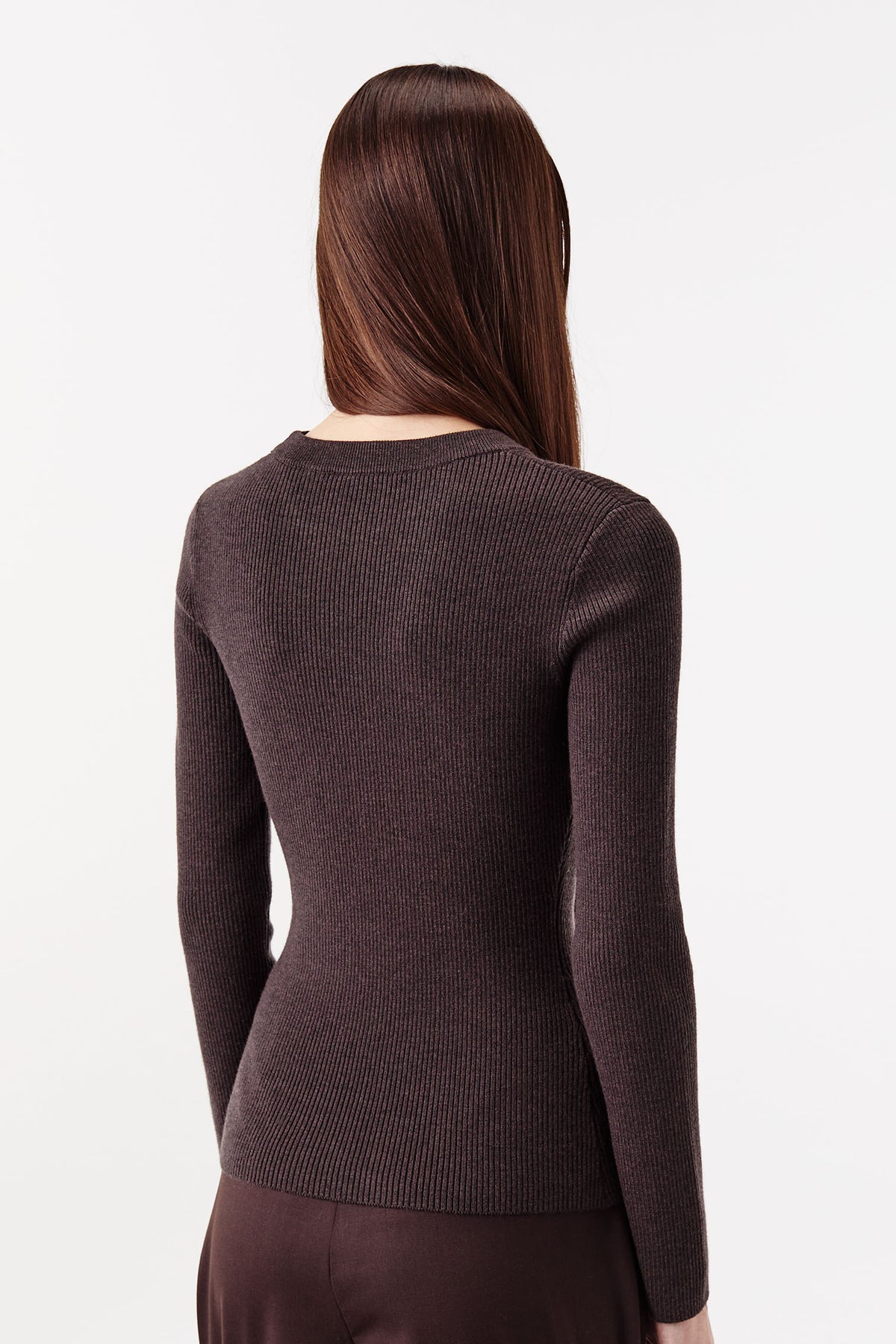 Pull fin à ouverture demi-lune