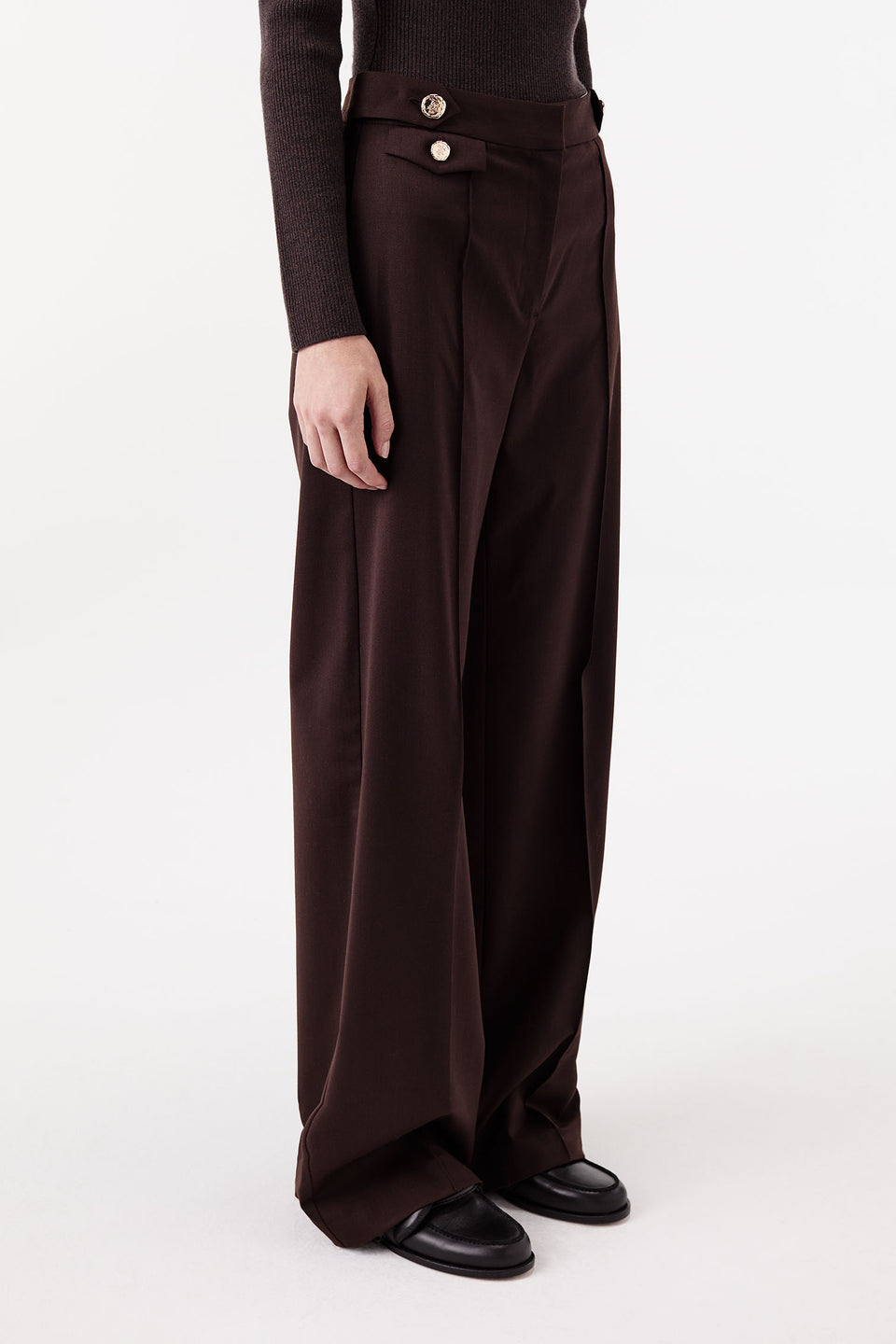Tailored trousers with pleats