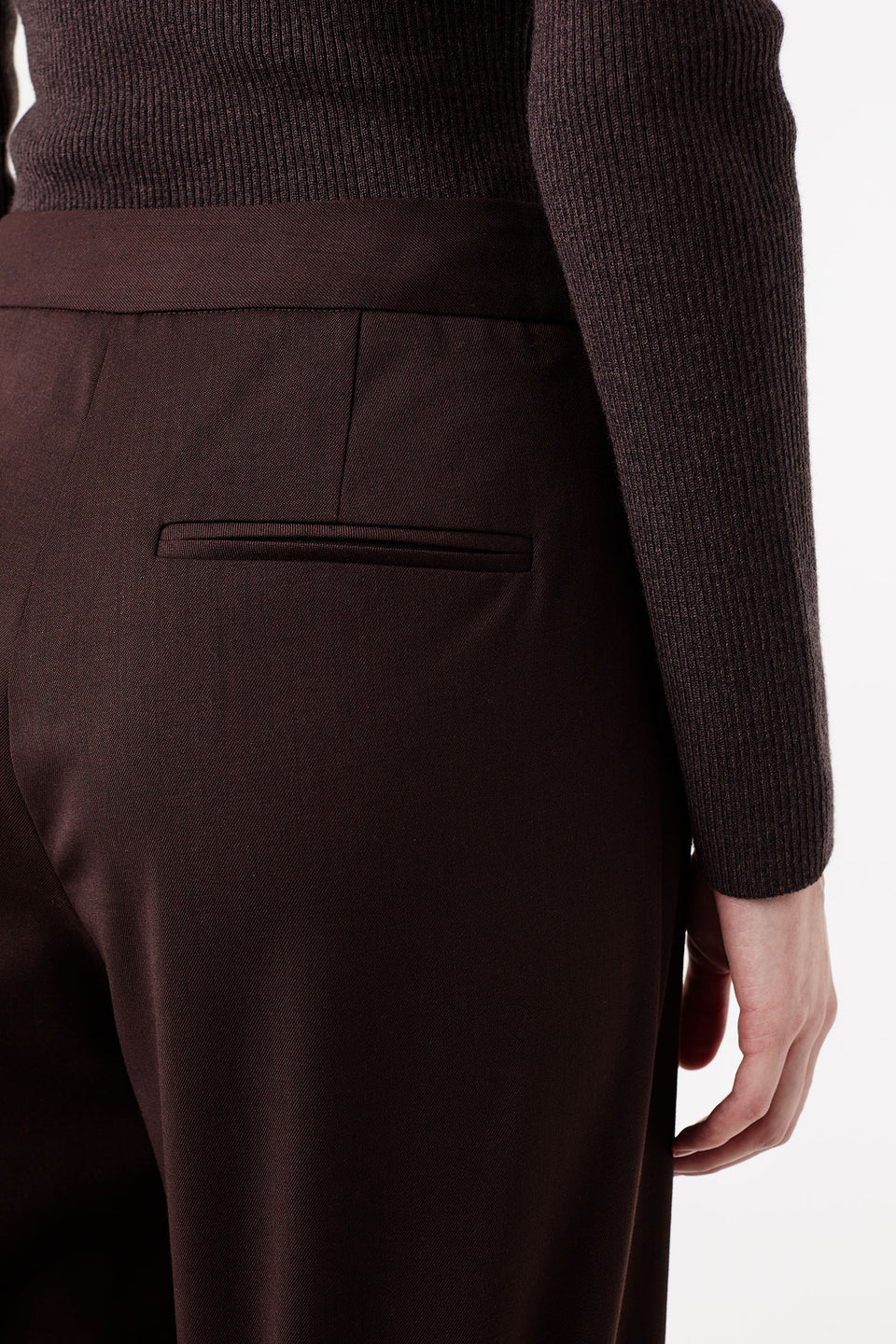 Tailored trousers with pleats