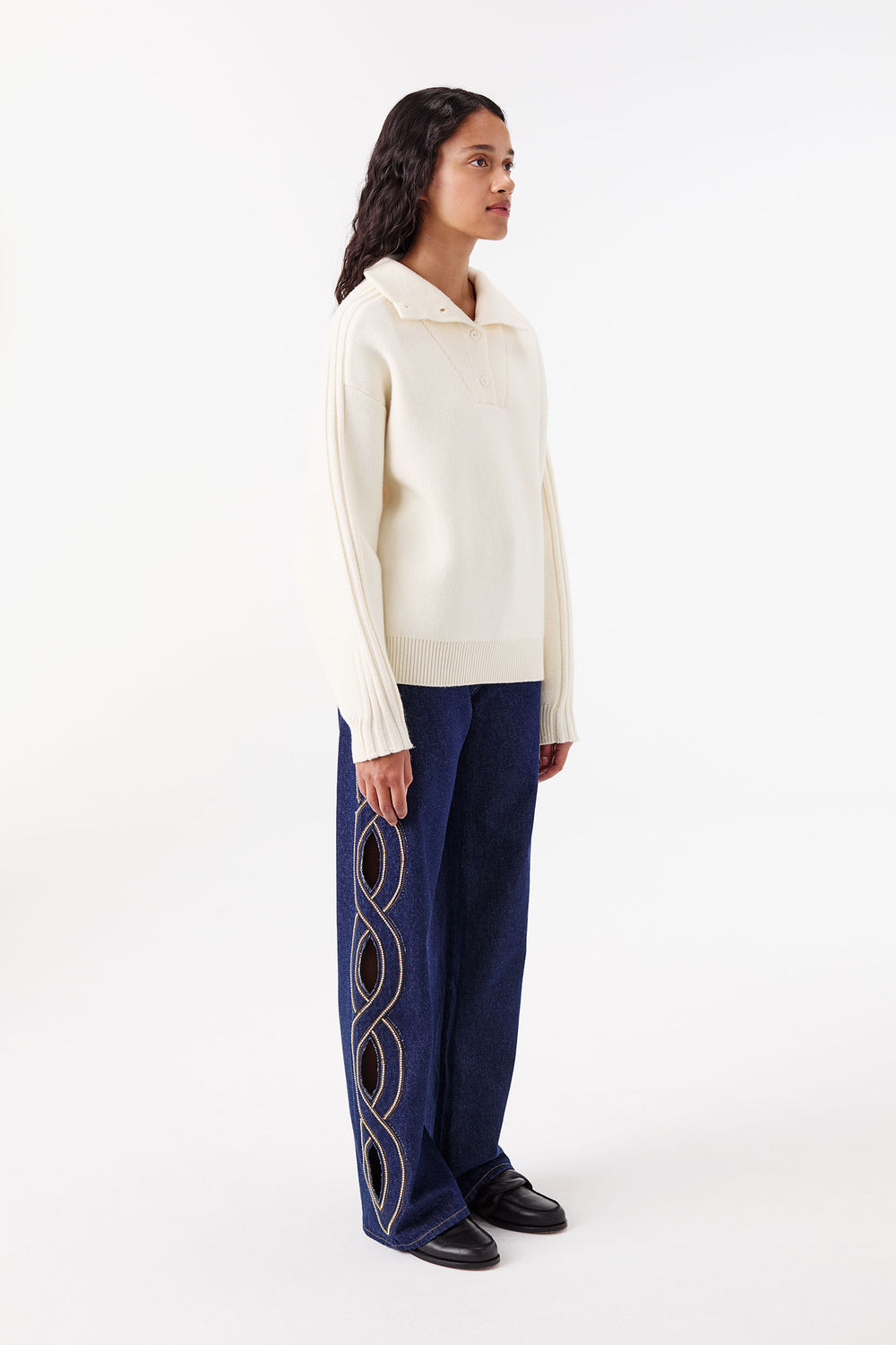 Thick Sweater with a Trucker Collar