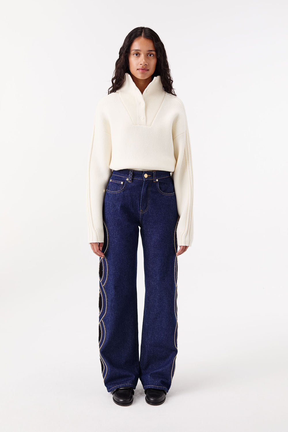 Thick Sweater with a Trucker Collar