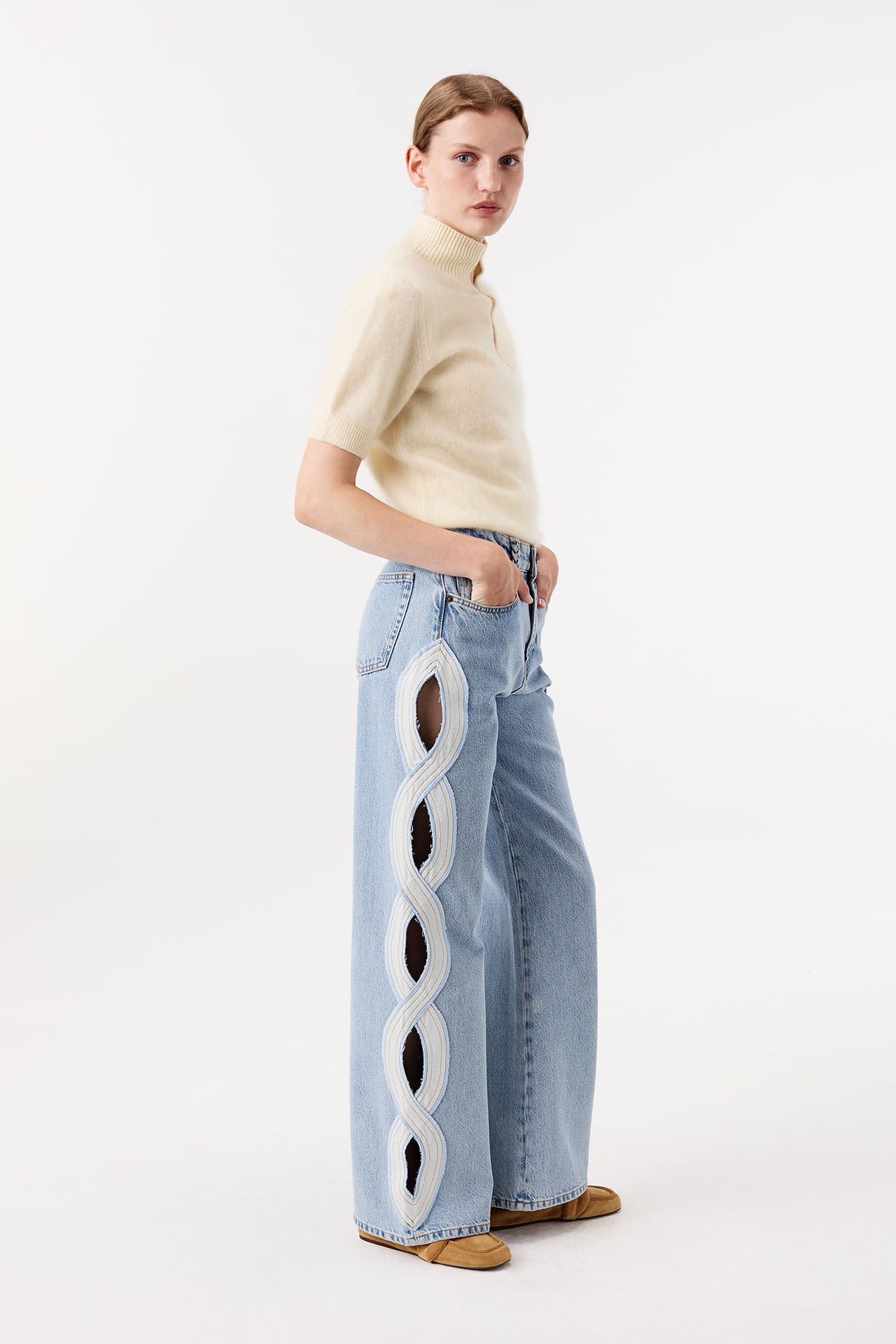 Helle Jeans mit tresse-Öffnung