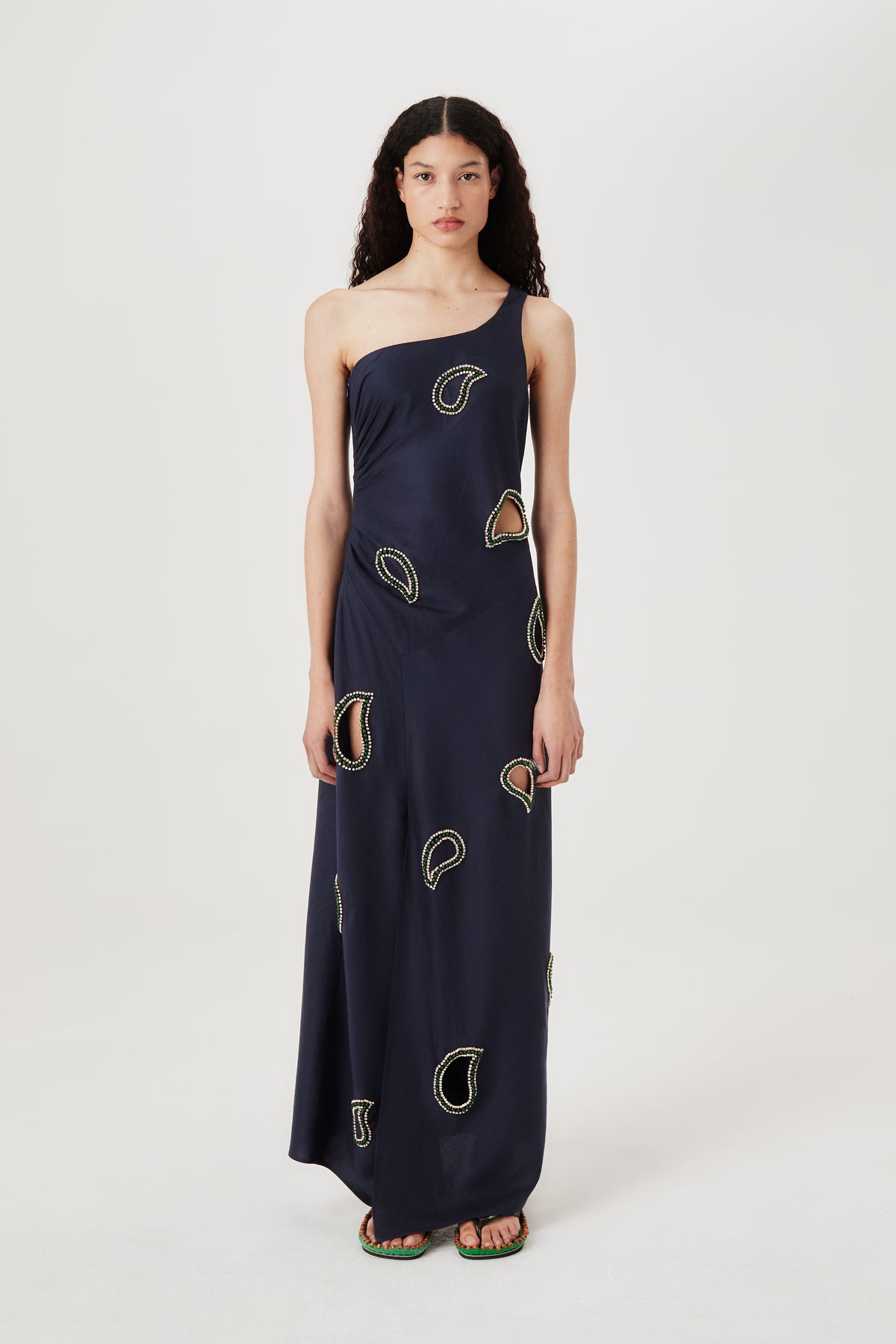 Robe longue à strass brodés