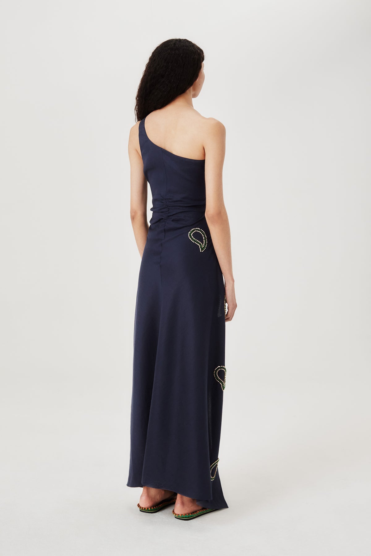 Robe longue à strass brodés