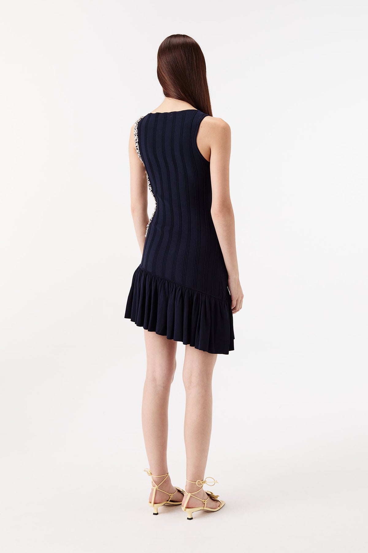 Strickkleid mit strassverzierter Öffnung