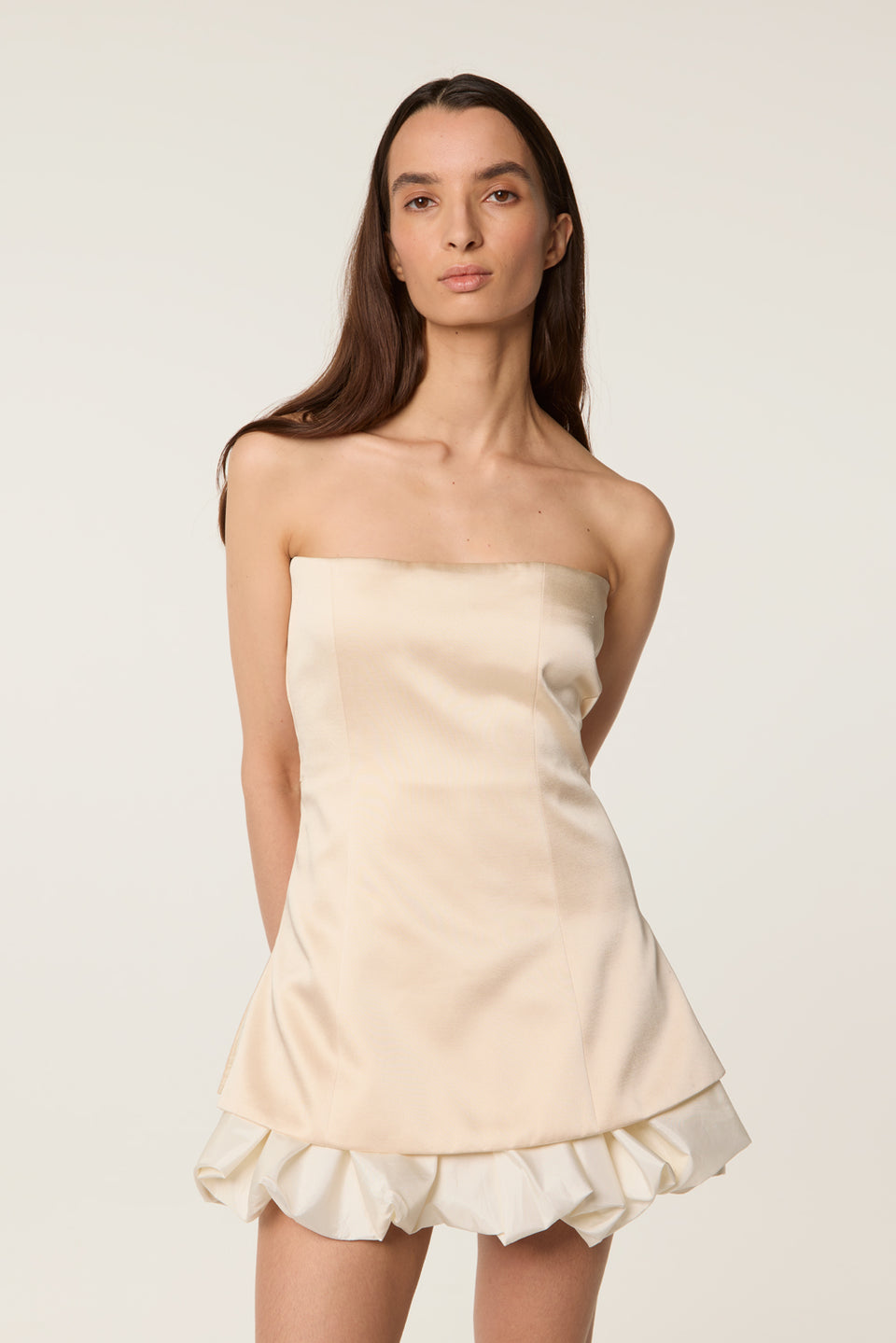 Robe bustier en satin