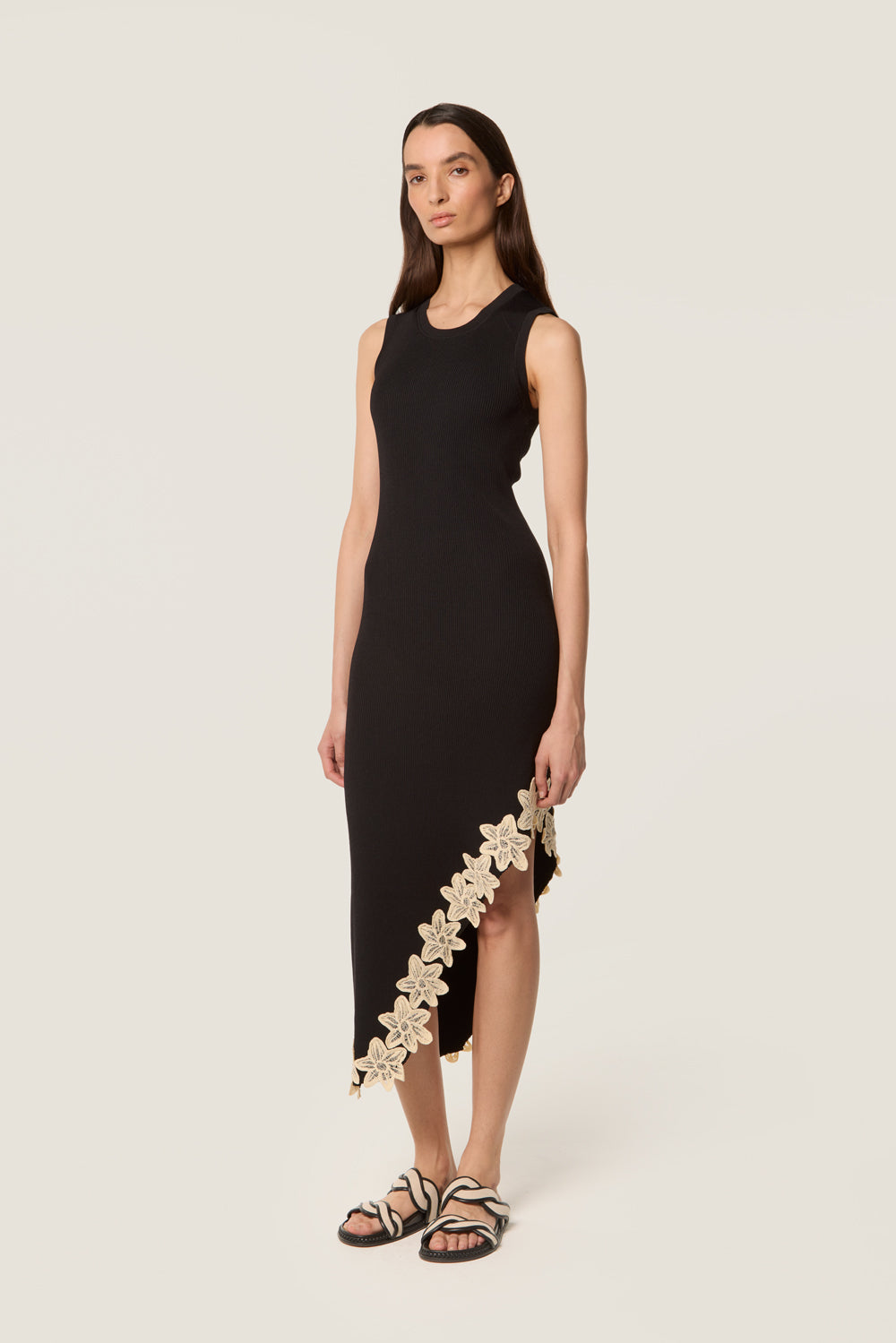 Robe en maille asymétrique