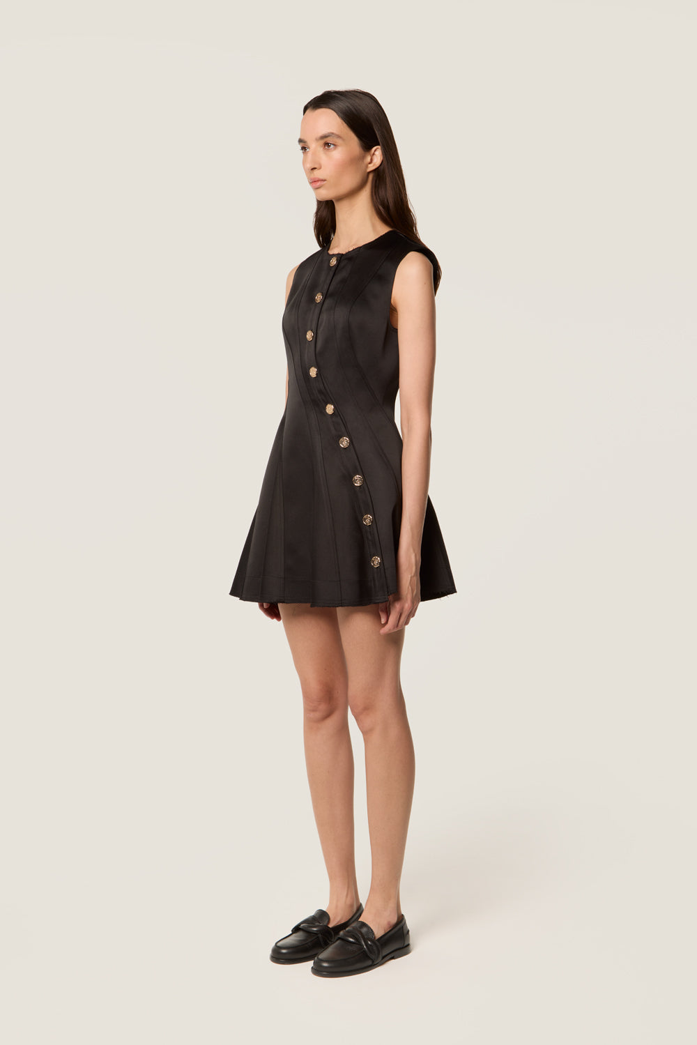 Robe en satin twisté