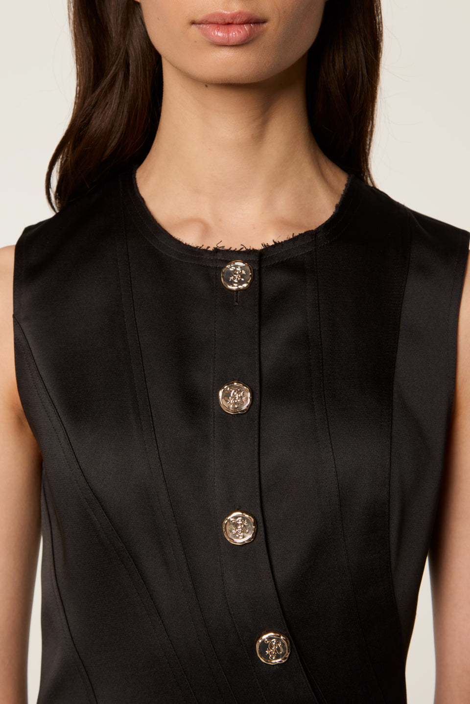 Robe en satin twisté