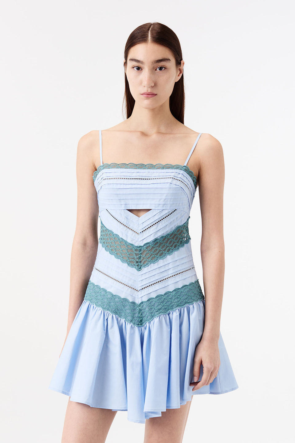 Robe avec empiècement en dentelle