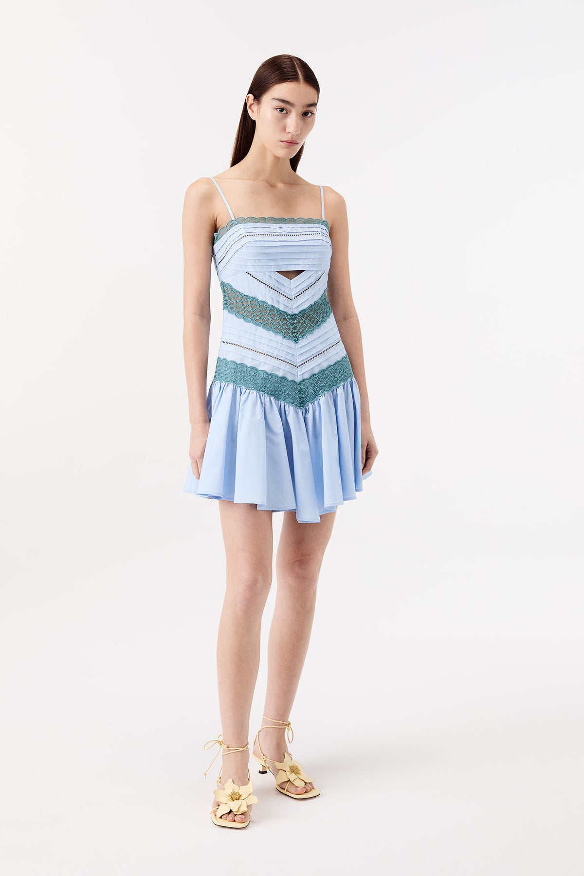 Kleid mit Spitzeneinsatz