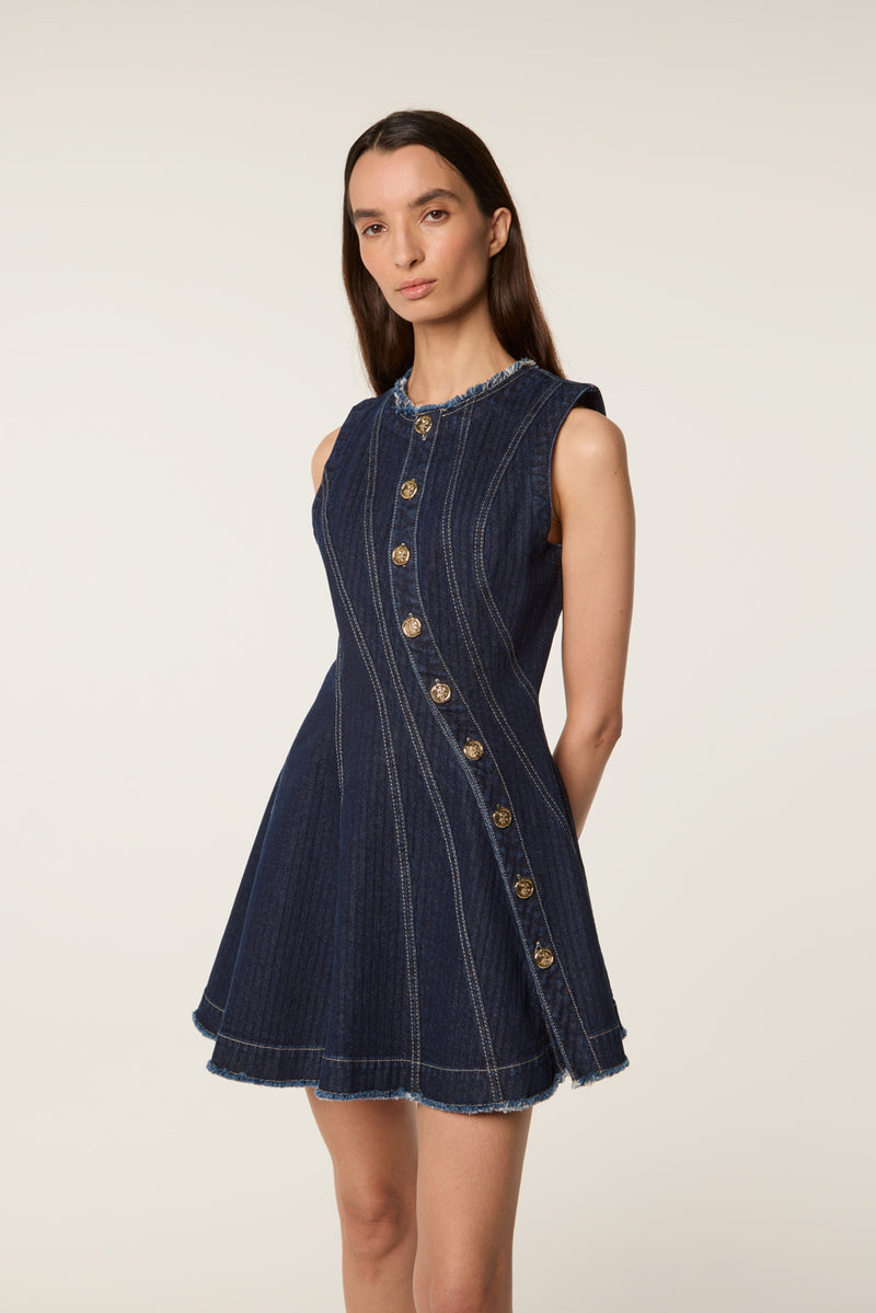 Robe en denim avec découpe en biais