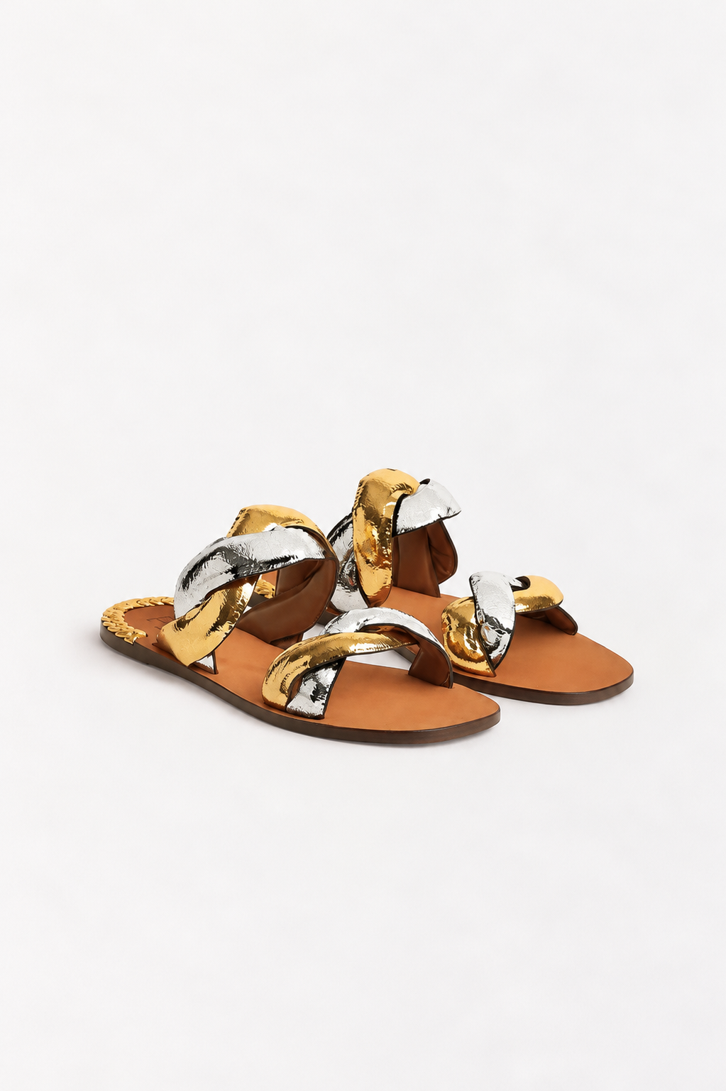 Geflochtene Sandalen