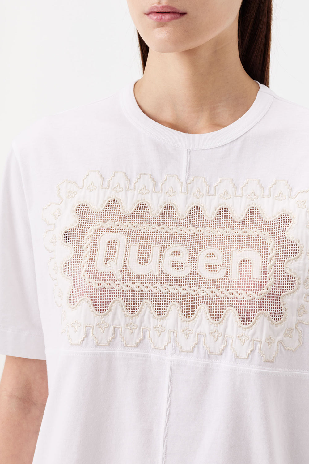 T-shirt à empiècement en broderie