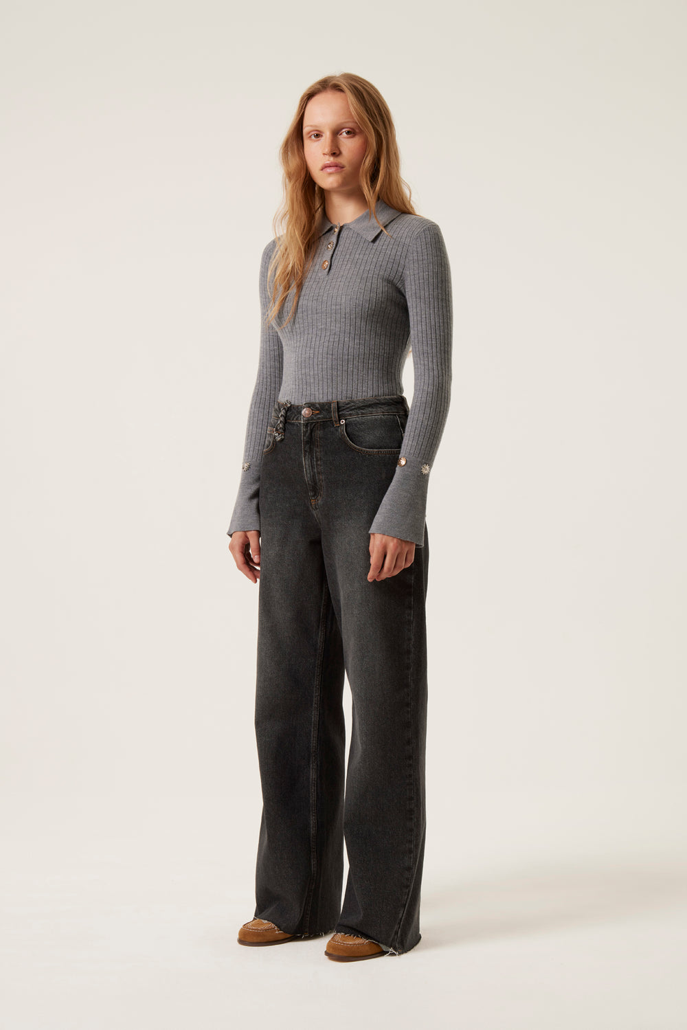 Ribbed wool polo collar sweater