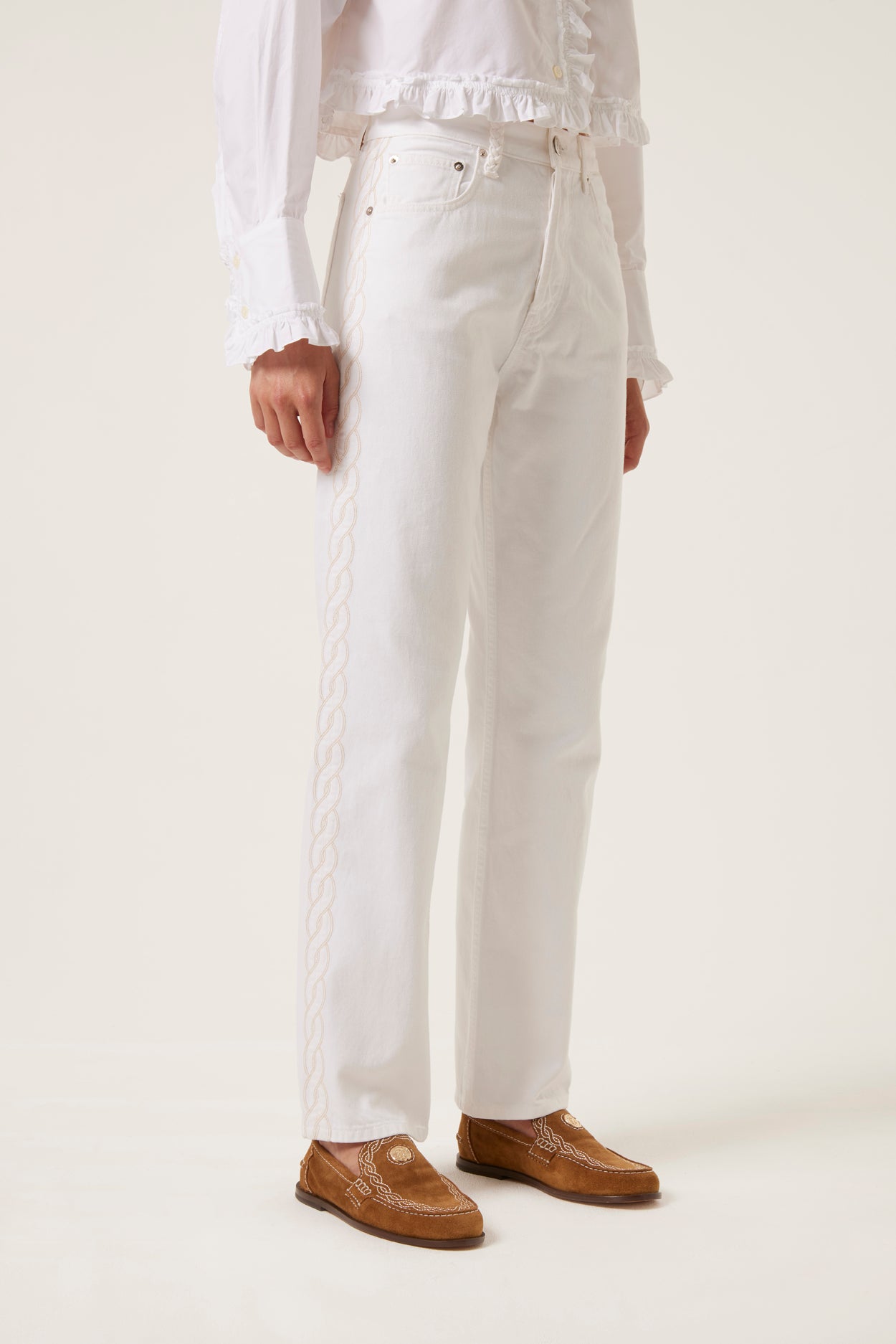 White jeans with embroidery on legs hotsell