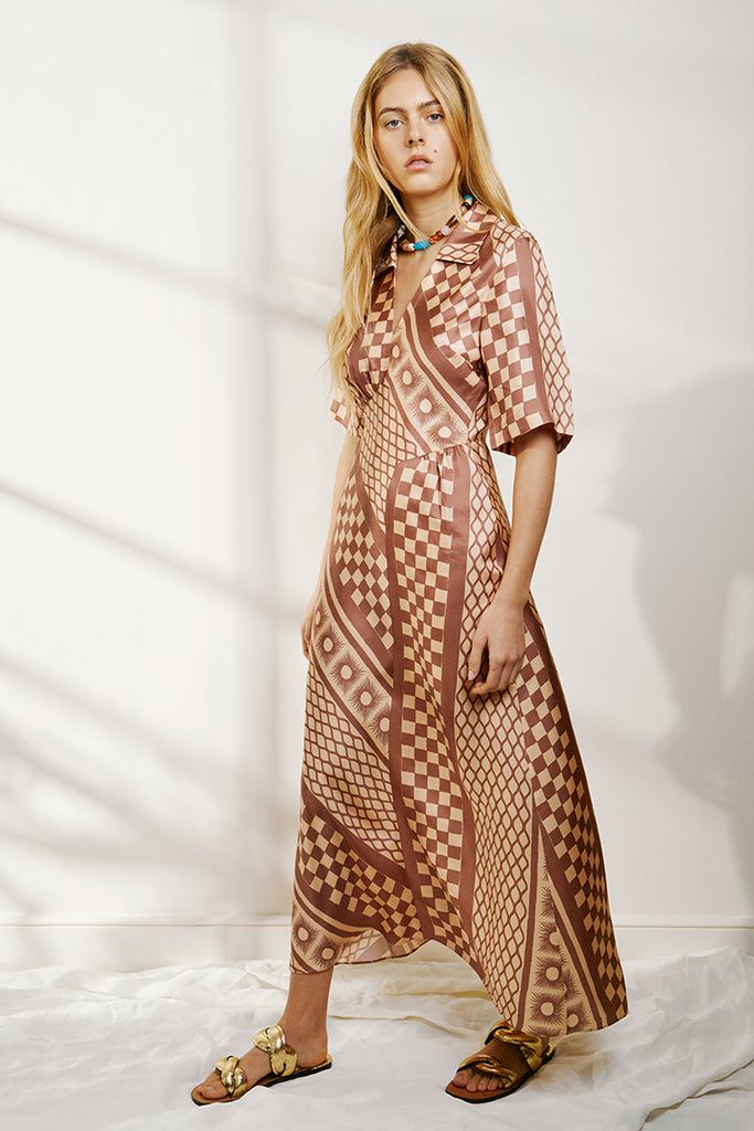Robes – Tagué 