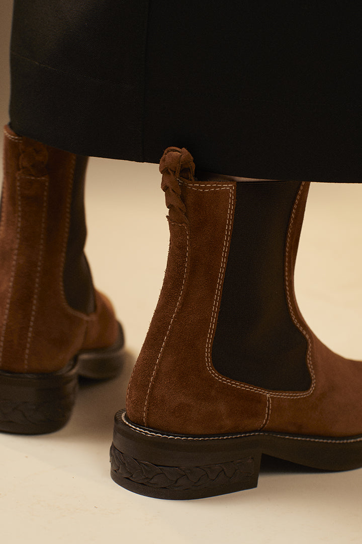 Leather Chelsea boots