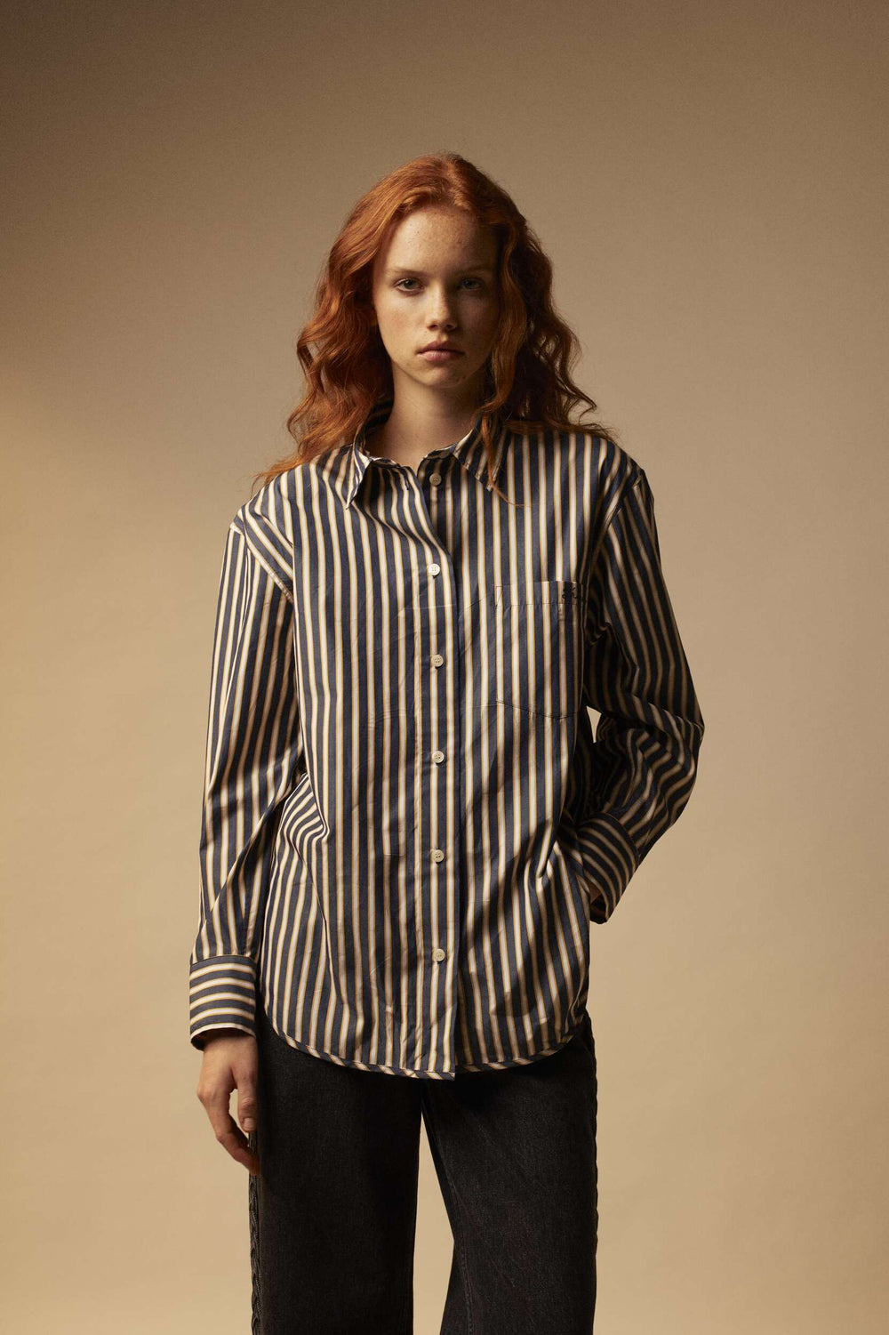 Loose-fitting striped poplin shirt