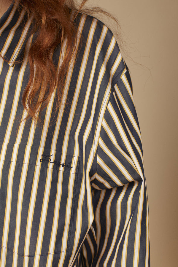 Loose-fitting striped poplin shirt