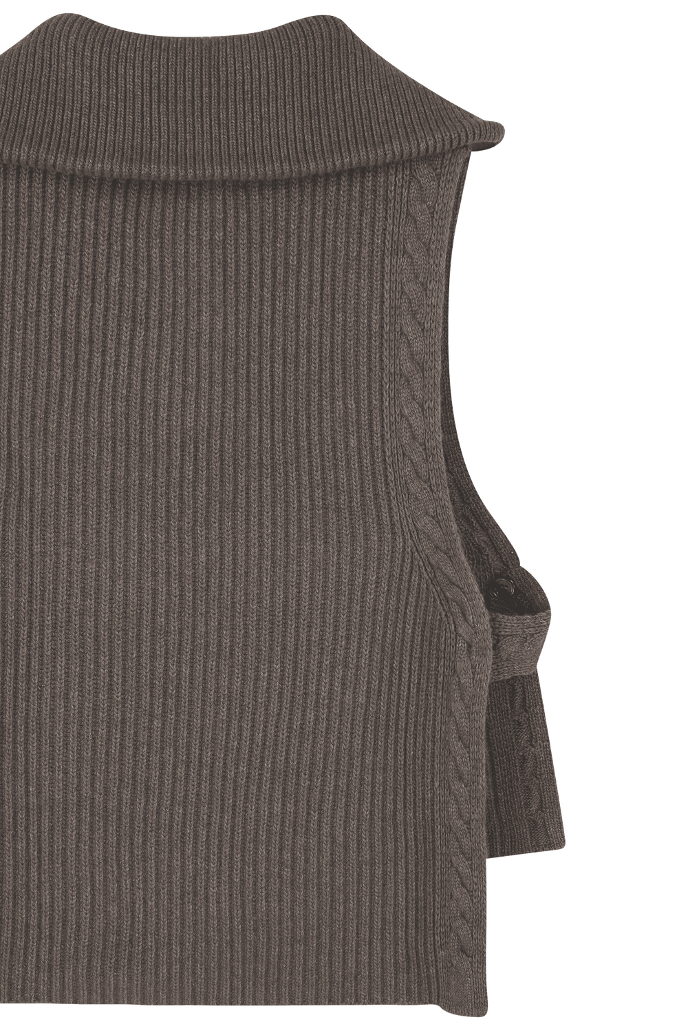 Sleeveless ribbed sweater with zipped collar