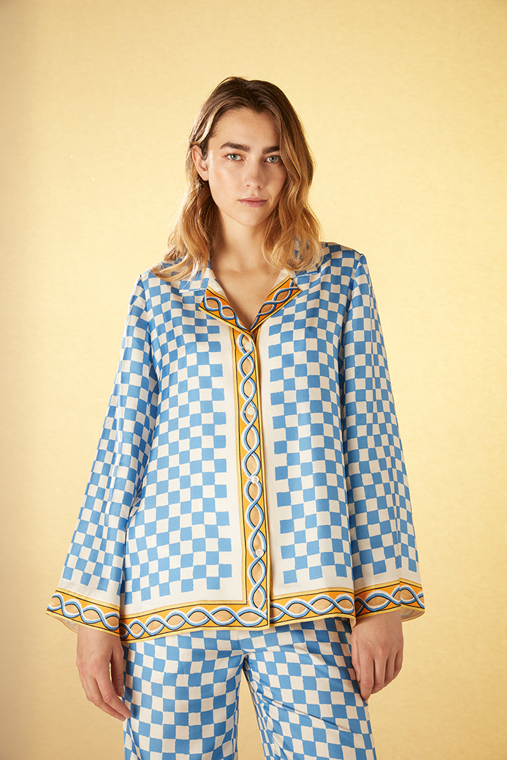 Patterned flowing shirt