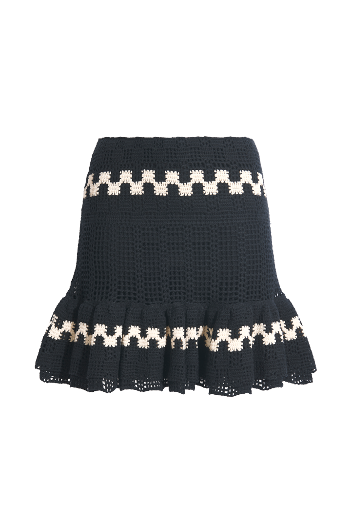 Short crochet skirt